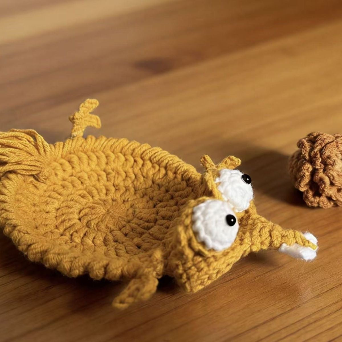 Handmade Crochet Squirrel Multifunctional Coaster – Cute Cup Mat & Unique Home Decor